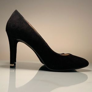 MICHAEL Michael Kors Suede Pump, 9M